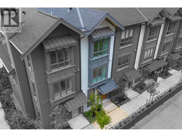 105 2304 Emery Court, North Vancouver