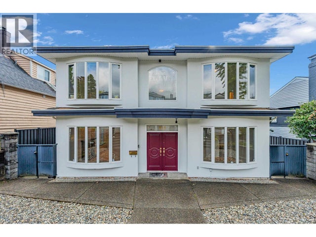 213 W 28th Street, North Vancouver