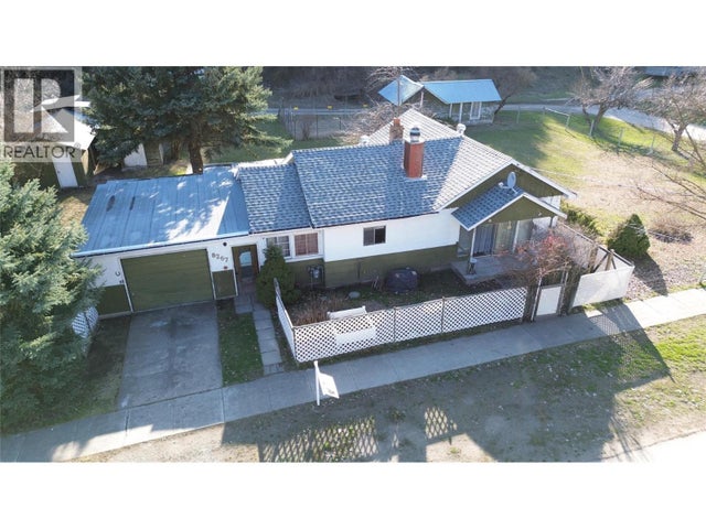 8267 Riverside Drive, Grand Forks