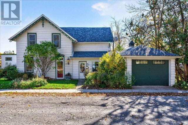 33 North Water Street, Kawartha Lakes (coboconk)