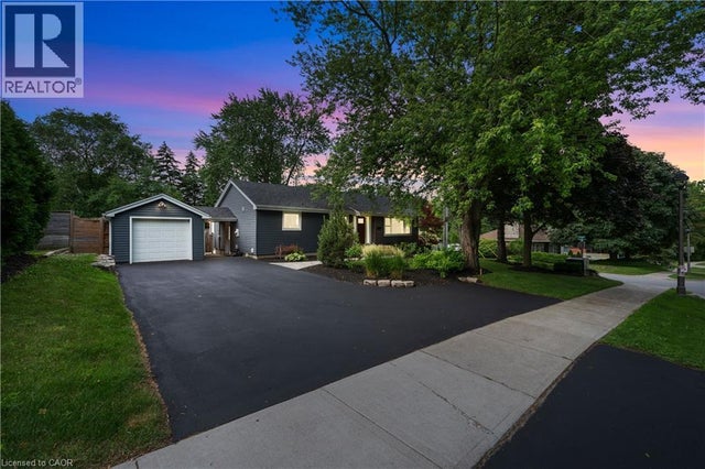 136 Mohawk Road, Ancaster