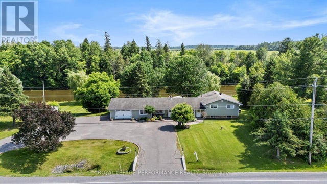 1430 Notre Dame Street, Russell