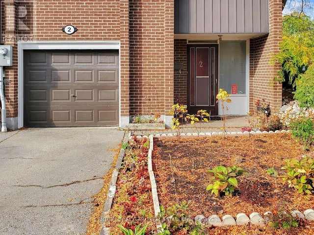 2 Dove Hawk Way, Toronto (westminster-Branson)