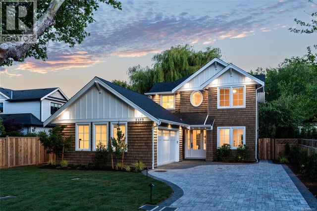 2377 Zela St, Oak Bay