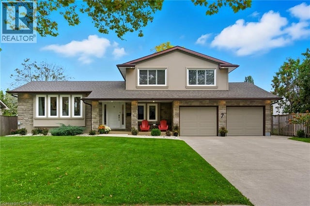 7 Kenmore Crescent, St. Catharines