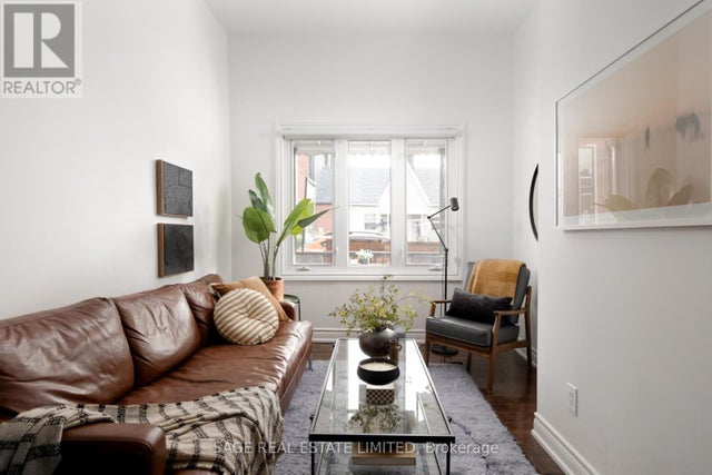 18 Palmerston Avenue, Toronto (trinity-Bellwoods)