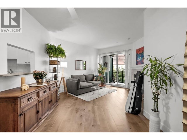 304 1928 Nelson Street, Vancouver