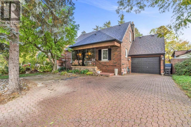 61 Parkchester Road, Toronto (brookhaven-Amesbury)