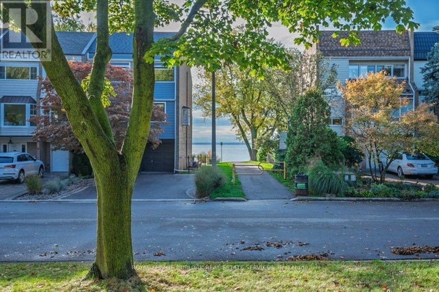 2063 Waters Edge Drive, Oakville (br Bronte)