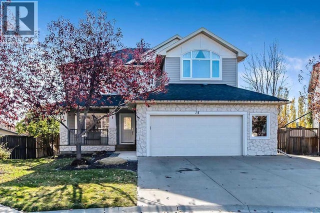 14 Crystal Green Grove, Okotoks