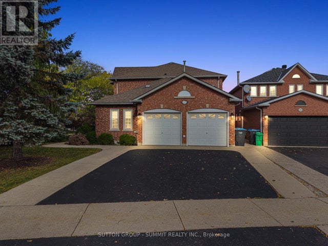 3353 Loyalist Drive, Mississauga (erin Mills)