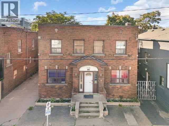 770 Barton Street E, Hamilton