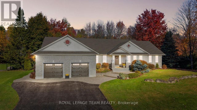 6437 Waddion Drive, Ottawa