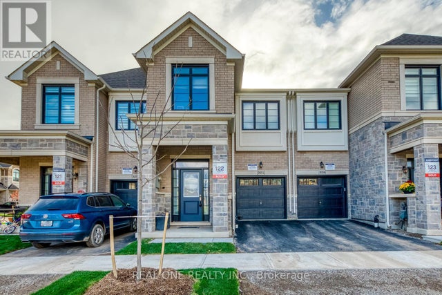 3054 Harvard Gardens, Oakville (jm Joshua Meadows)