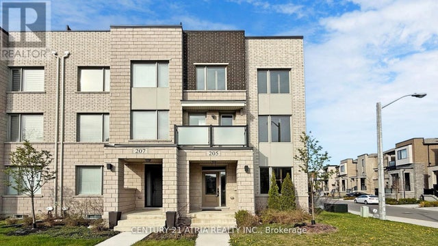 205 The Donway East, Toronto (banbury-Don Mills)