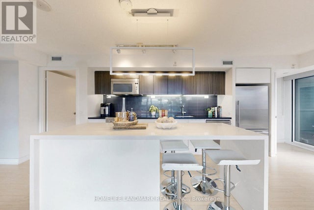 3206 - 85 Queens Wharf Road, Toronto (waterfront Communities)