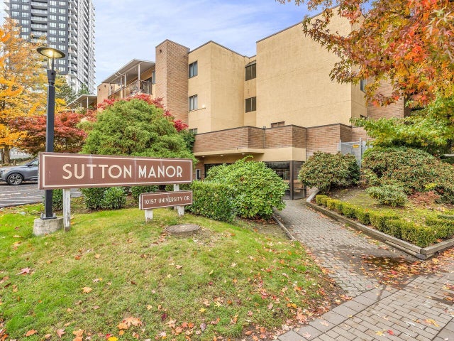 211 10157 University Drive, Surrey
