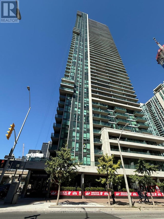214 - 33 Bay Street, Toronto (bay Street Corridor)
