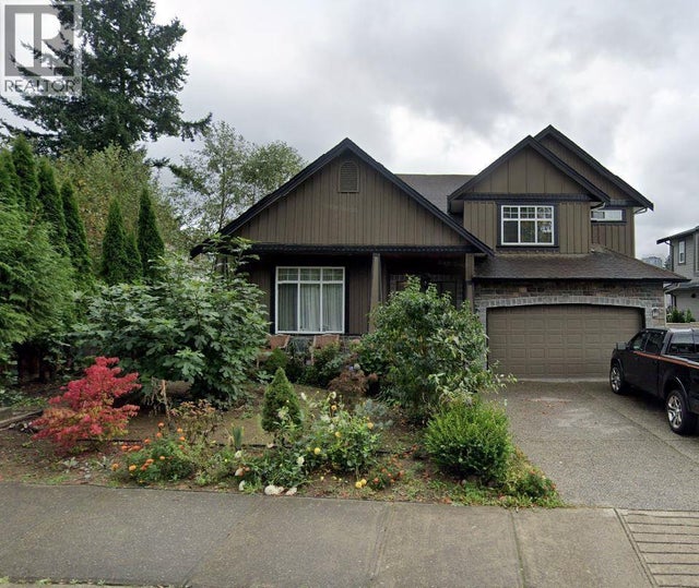 612 Nicola Avenue, Coquitlam