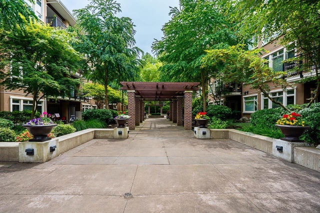 309 1975 154 Street, Surrey