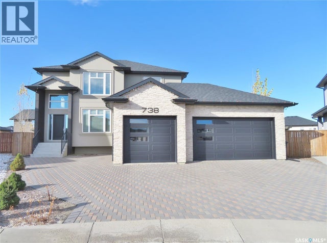 738 Pichler Cove, Saskatoon