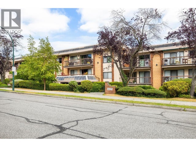 301 1235 W 15th Avenue, Vancouver