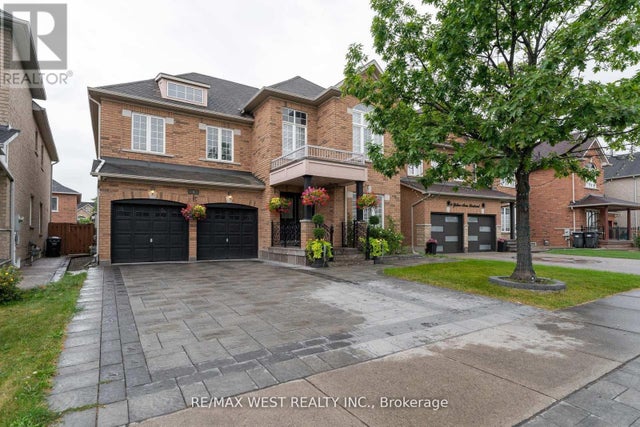 8 Yellow Avens Boulevard, Brampton (sandringham-Wellington)