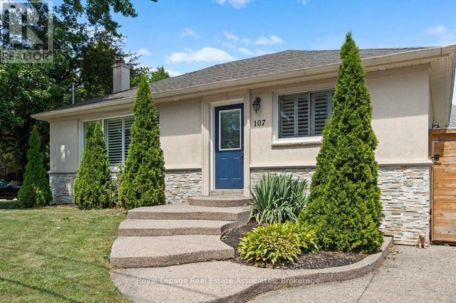 107 Court Street N, Milton (om Old Milton)