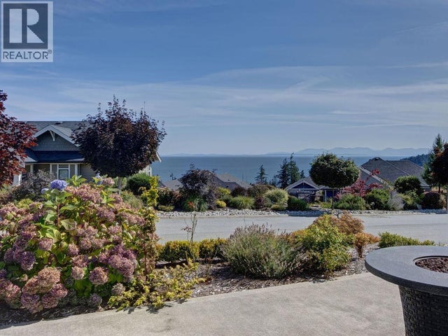 5537 Peregrine Crescent, Sechelt