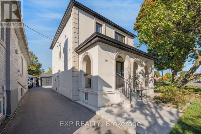 90a Bicknell Avenue, Toronto (keelesdale-Eglinton West)