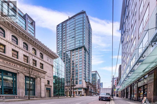 810 438 Seymour Street, Vancouver