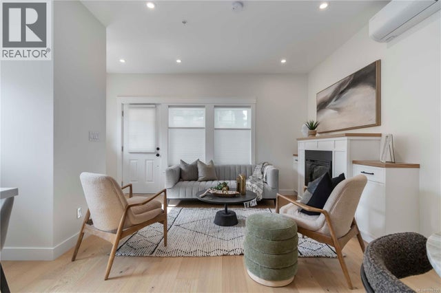 6 633 Belton Ave, Victoria