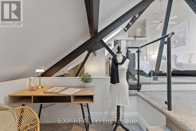 305 - 660 Pape Avenue, Toronto (north Riverdale)