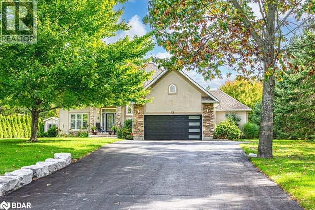 127 Goldfinch Crescent, Tiny