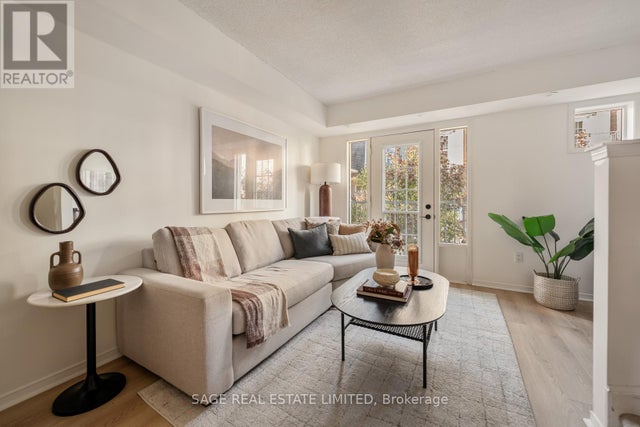 221 - 20 Merchant Lane, Toronto (dufferin Grove)