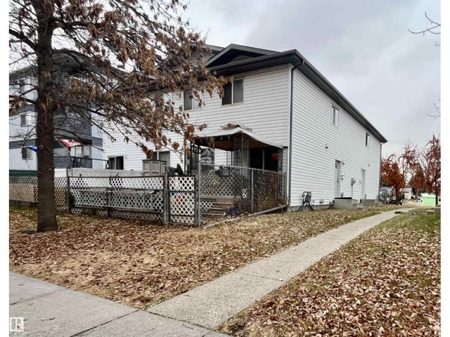 #4 61 Michigan St, Devon