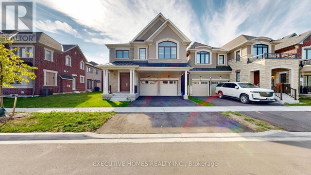 2885 Foxden Square, Pickering