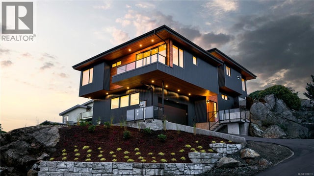 3700 Kootenay Pl, Saanich