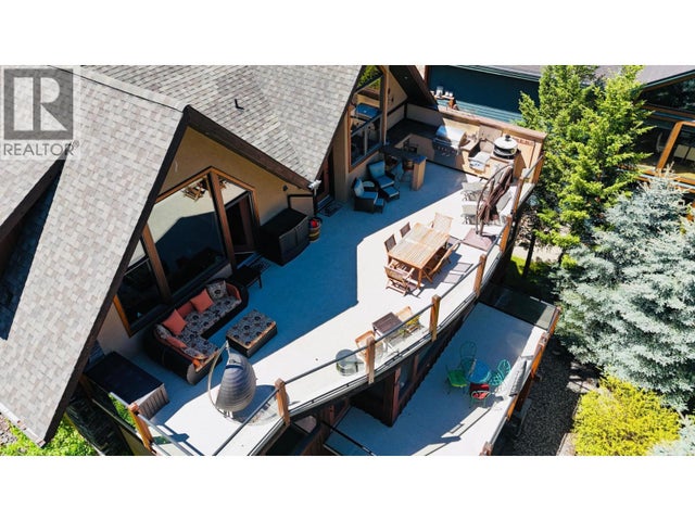 2557 Ledgerock Ridge, Invermere