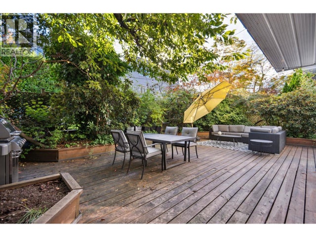 101 1696 W 10th Avenue, Vancouver