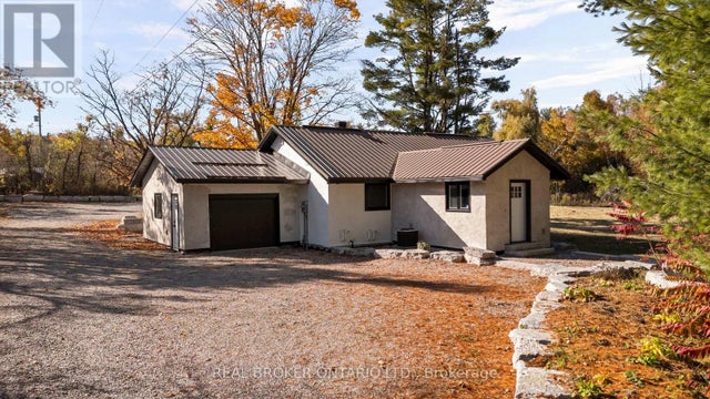 4382 Uhthoff Line, Severn