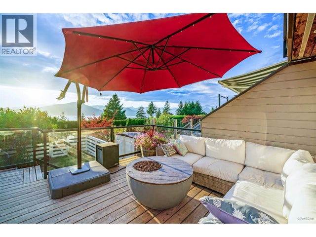 430 Crosscreek Road, Lions Bay