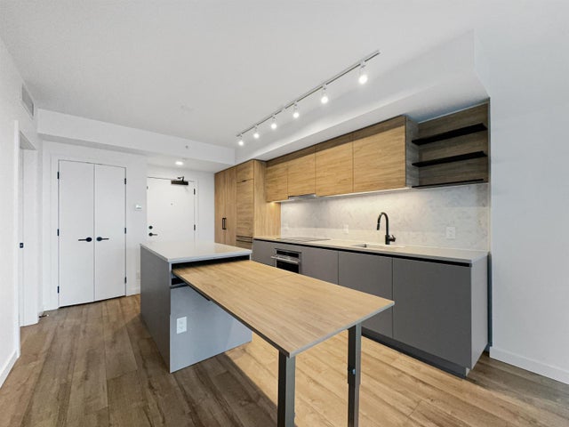 23xx 13428 105 Avenue, Surrey