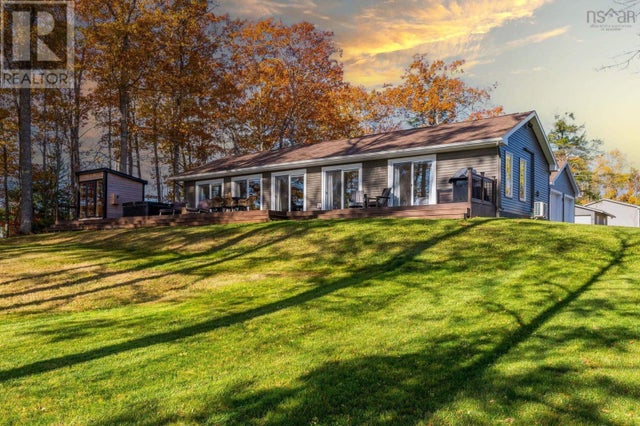 40 Martins Point Road, Enfield