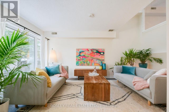 7 - 83 Pape Avenue, Toronto (south Riverdale)