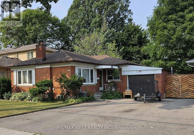 30 Golfwood Heights, Toronto (kingsview Village-The Westway)