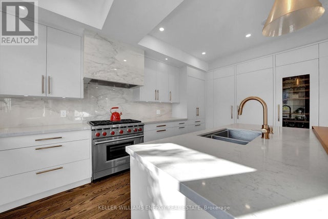 402 Bovin Avenue, Oshawa (kedron)