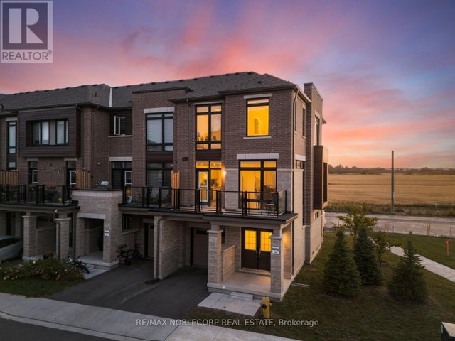75 Holyrood Crescent, Vaughan (kleinburg)