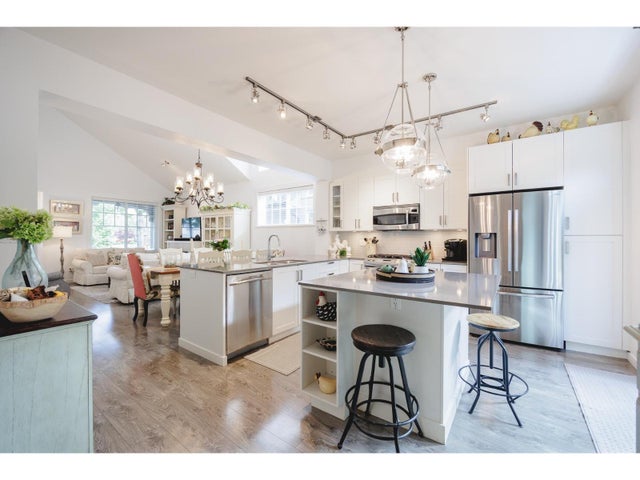 93 6450 187th Street, Surrey