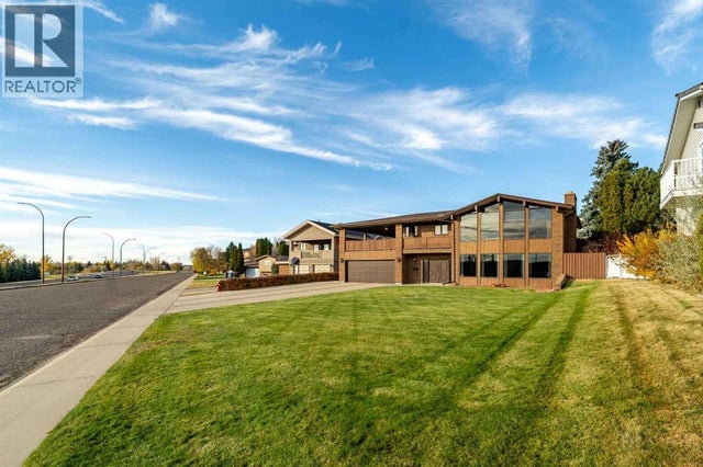 1284 Parkview Drive Ne, Medicine Hat